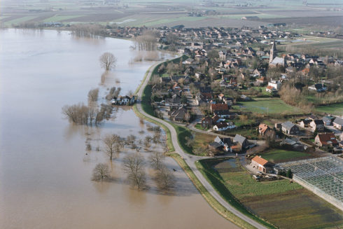 Hoogwater Op Komst In Rijn En Maas