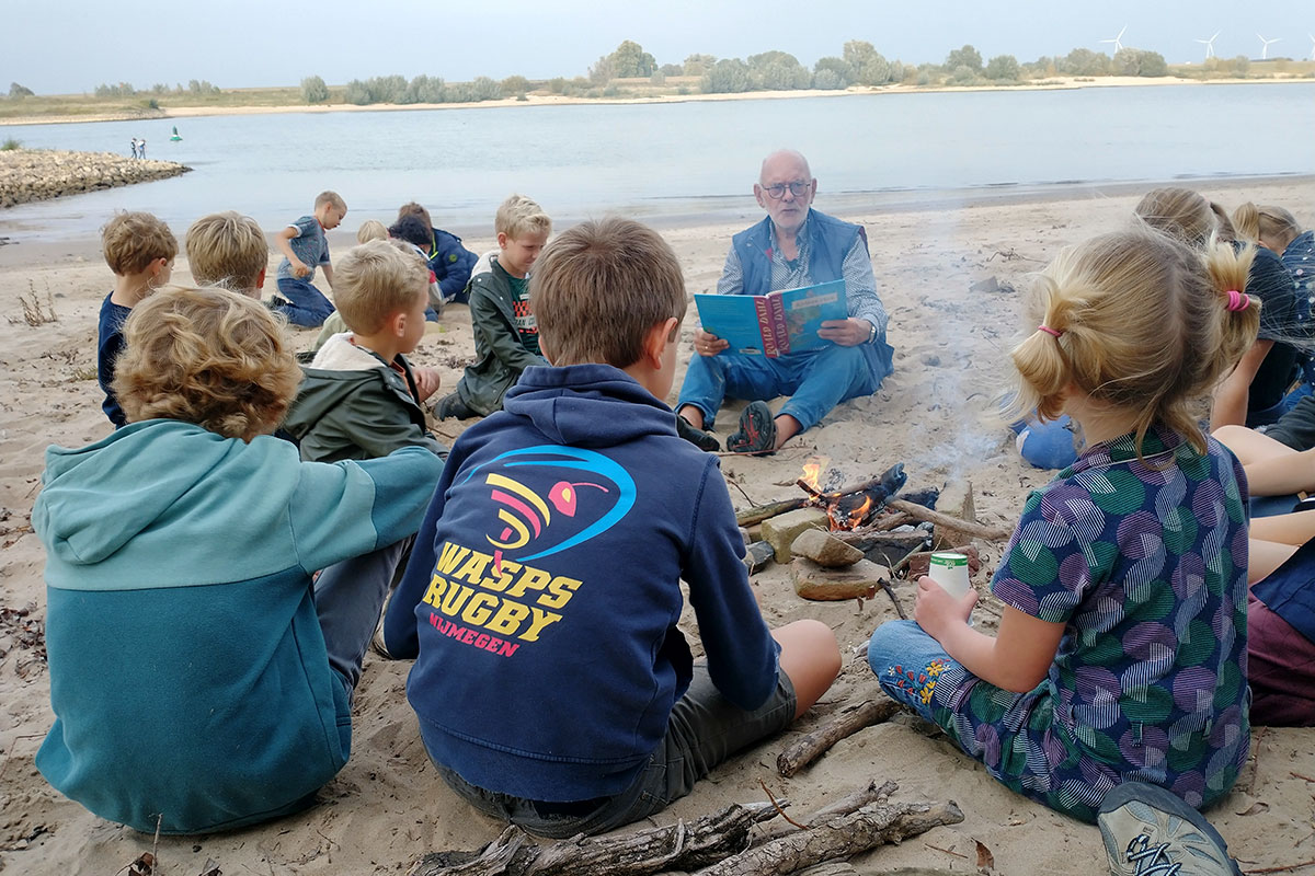 Verhalen Bij Het Kampvuur