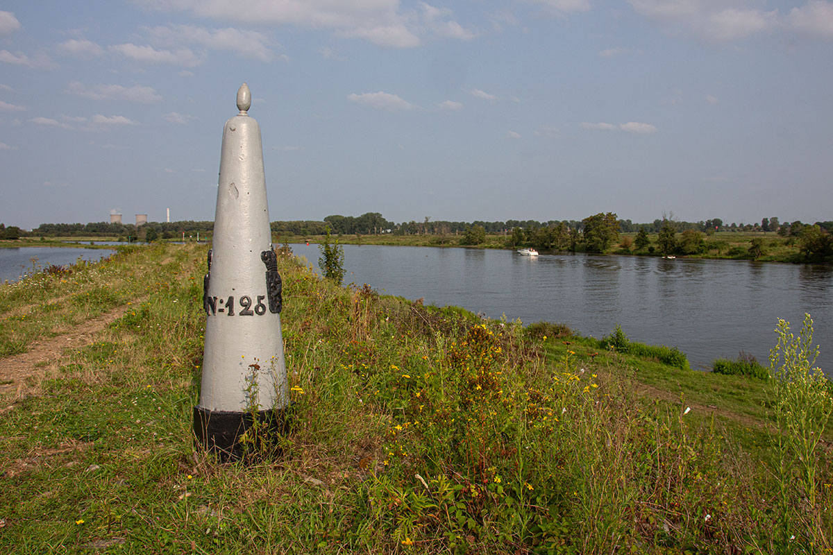 Struinen bij de Grensmaas 2: Koningssteen-Kollegreend